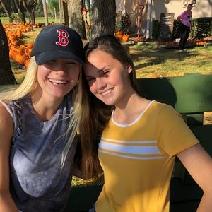 Meet your Posher, Amber